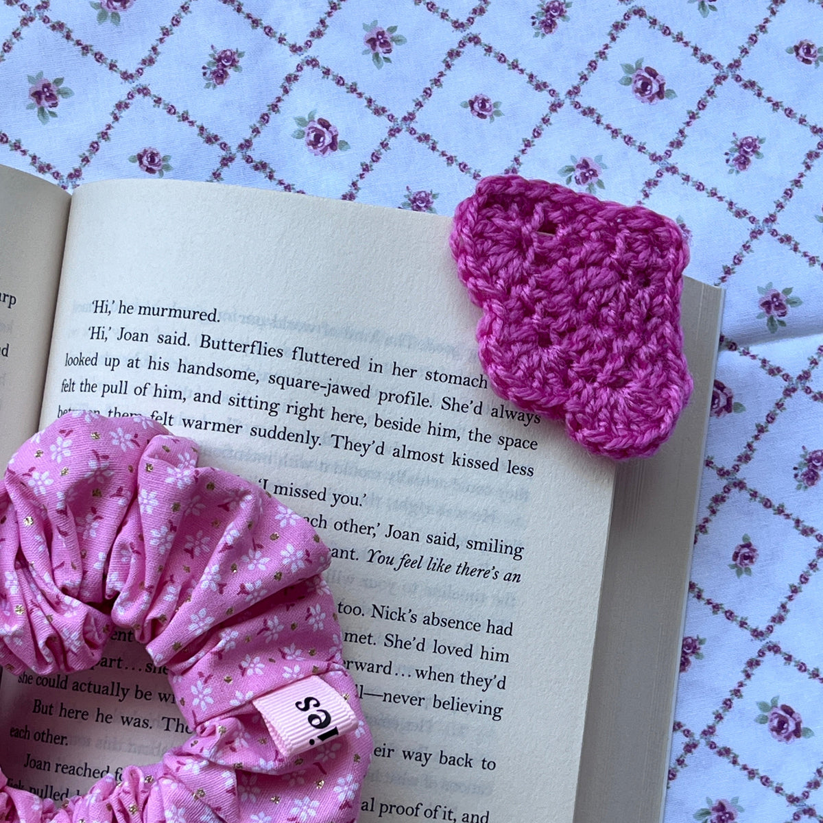 Blush Cosy Corner Bookmark