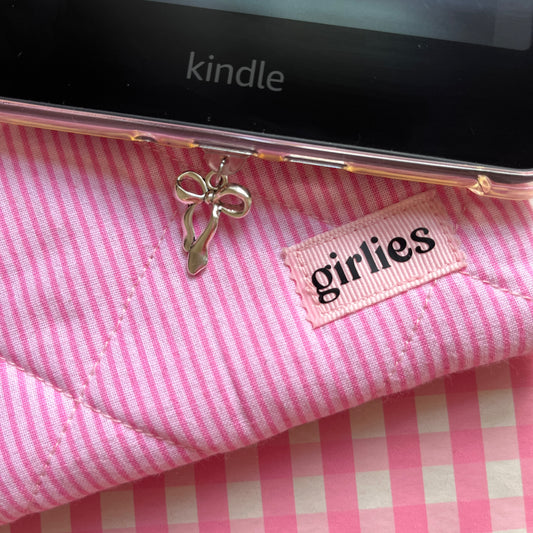Bow Chapter Charm
