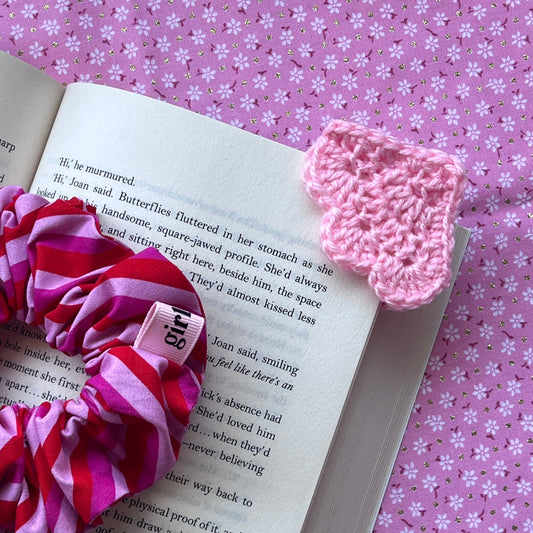 Soft Pink Cosy Corner Bookmark
